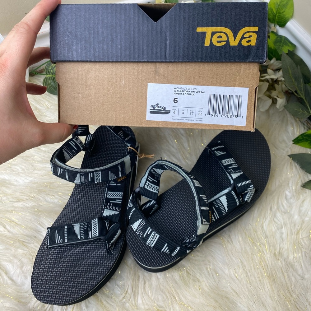 Teva Flatform Sandals black sz 6 - Picture 3 of 7